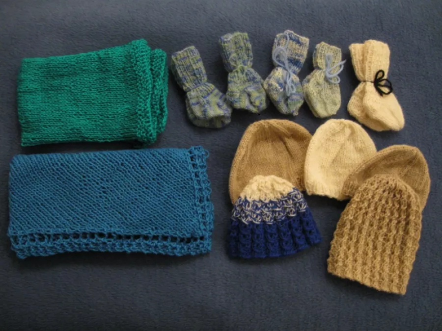 All preemie knits 2009