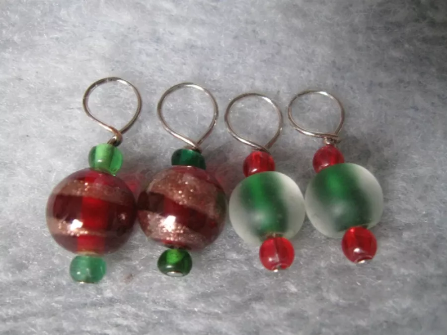 Christmas 2009 stitchmarkers