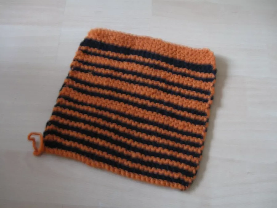 Knit a Squillion square