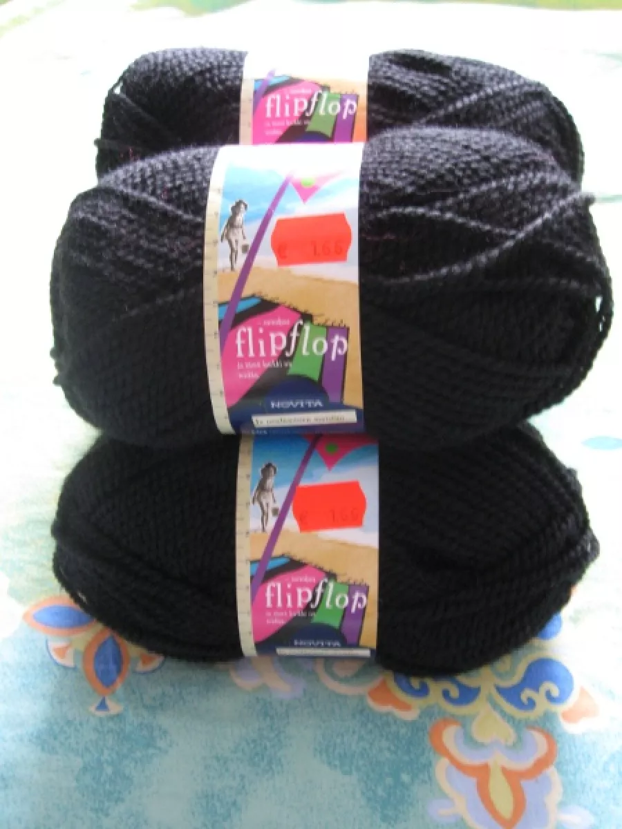 Novita yarns - Flip Flop