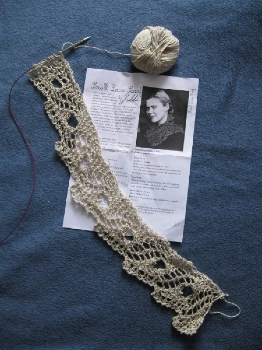 Scroll Lace Scarf